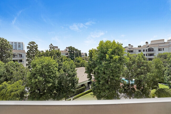 Photo - 2112 Century Park Ln