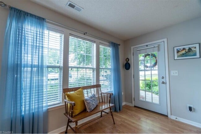 Photo - 4320 Cedarcroft Ct Unidad 1A