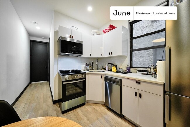 Photo - Room in Shared 3 bed/3 bath home Unidad A