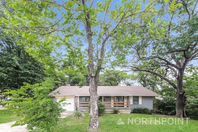 Building Photo - 3 BR/1BA | Newly Renovated Single Family Home | 1-Car Covered Parking | Shaded Yard!