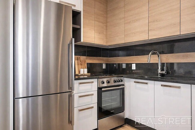 Photo - JOHNSON AVENUE Unidad 2F