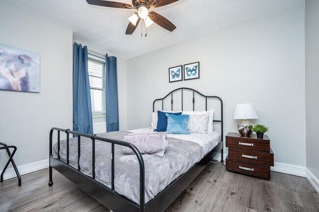 Photo - 300 Peachtree Rd NE Unit ID1299414P