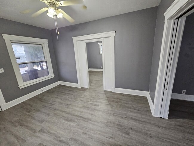 Photo - 3433 W 41st St