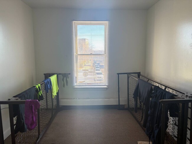 Photo - 347 S Pearl St