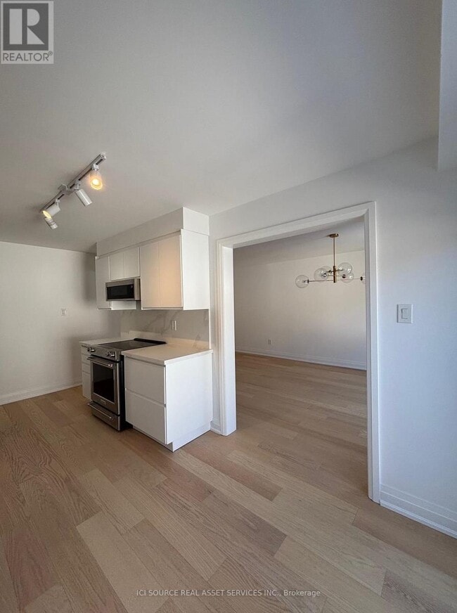 Photo - 851 Sweetwater Crescent