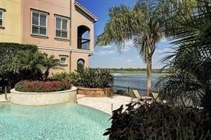 Building Photo - 28 W Oaks Dr