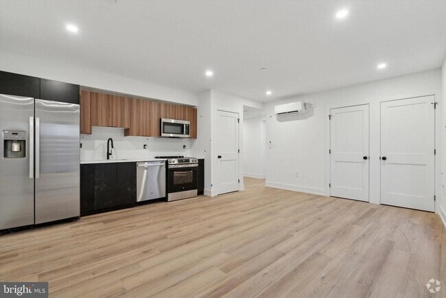 Building Photo - 808 N 3rd St Unit 5 Rental