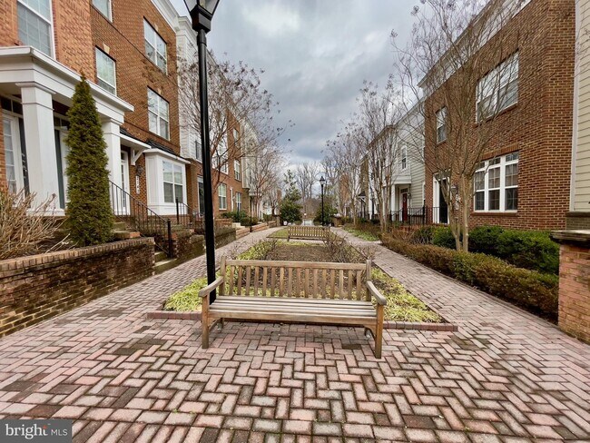 Photo - 11665 Leesborough Cir Townhome