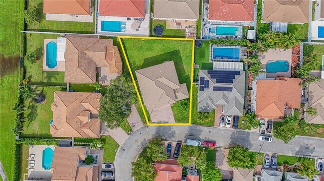 Photo - 5371 SW 32nd Ter