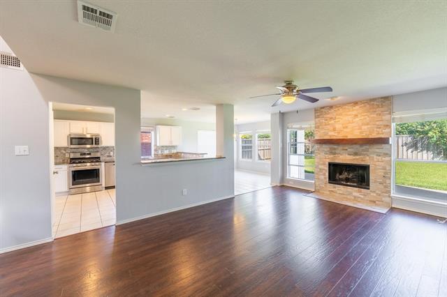 Photo - 9200 Warren Dr
