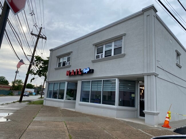 Building Photo - 386 Main St Unit 388