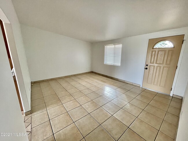 Photo - 233 S Ave B
