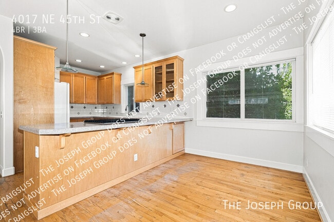Photo - 4017 NE 45th St