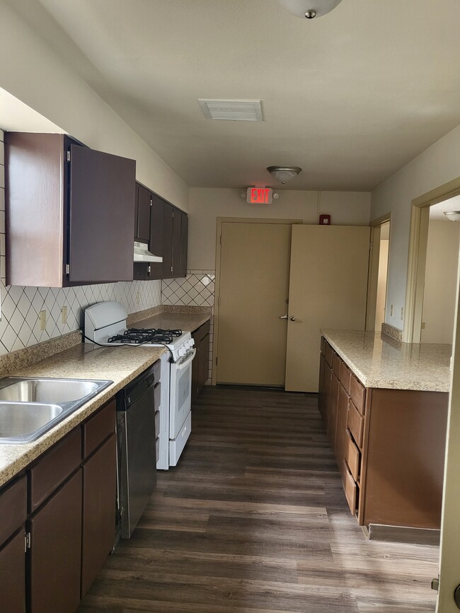 Photo - 5310 Blanco Ave