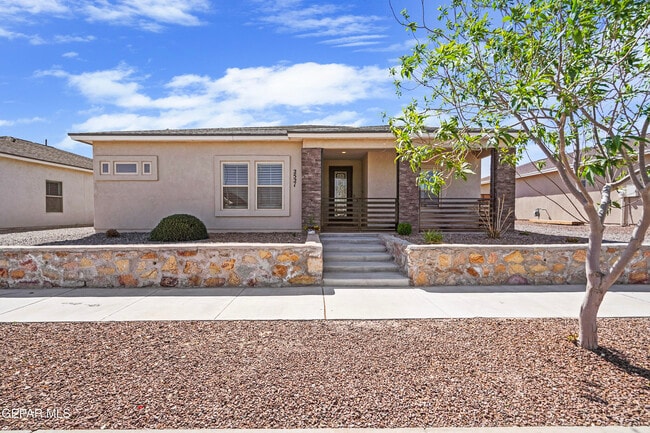 Photo - 2521 Mike Price Dr House