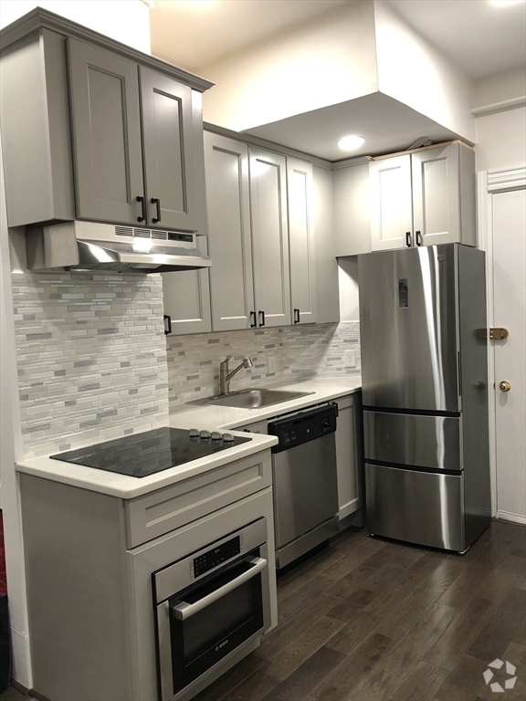Building Photo - 40 Saint Botolph St Unit 42 Rental