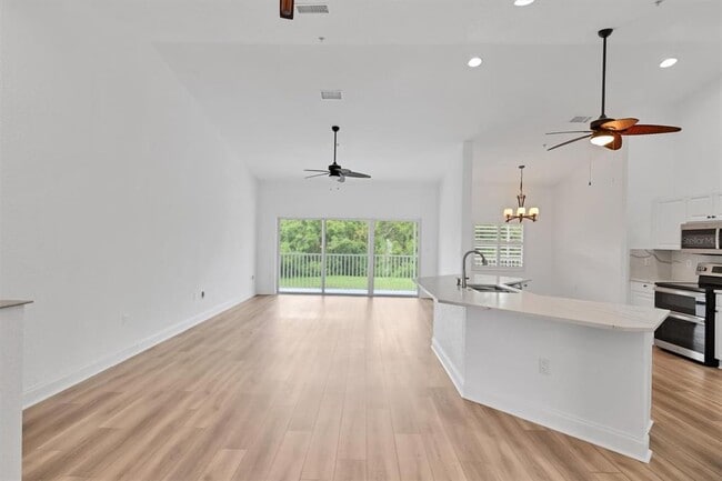 Photo - 7269 Fountain Palm Cir