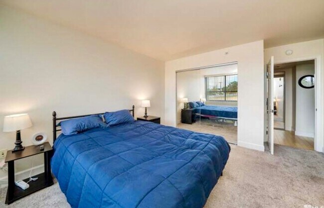 Photo - Views of the High Sierra with a downtown l... Unit 1112