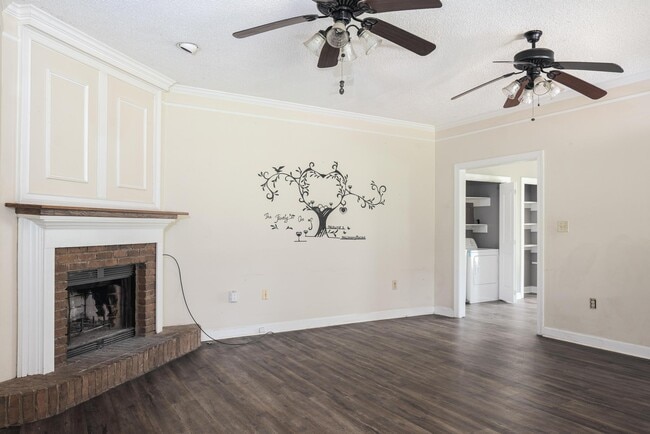 Photo - 680 Herring Dr