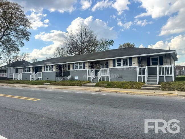 Photo - 600 Howell St Unit E