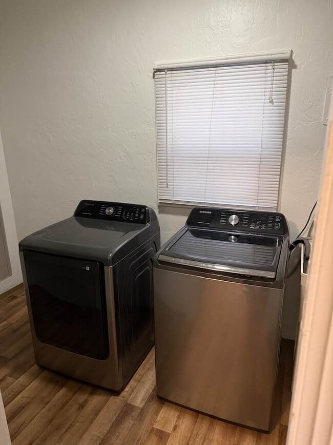 Photo - 677 Almond St