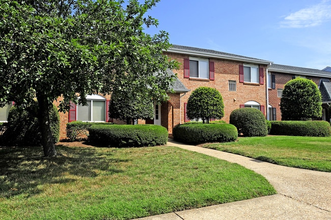 Riverlands Apartments For Rent in Newport News, VA