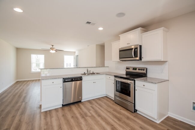 Photo - 272 Wahoo Cir