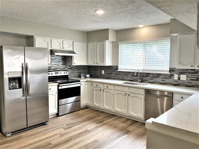 Photo - 2326 Meade Ct