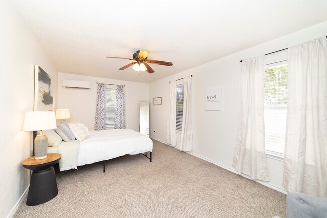 102 Lovera Blvd Unit 102 Lovera #2