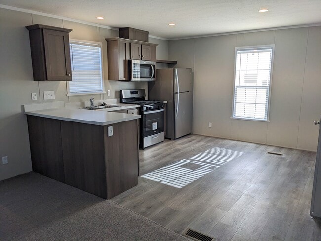 Photo - 300 Forrest Ave