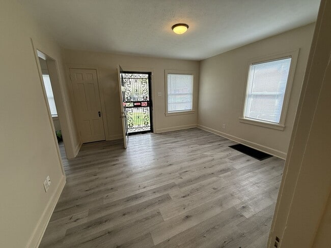 Photo - Beautiful 3 Bedroom 1 Bathroom Home