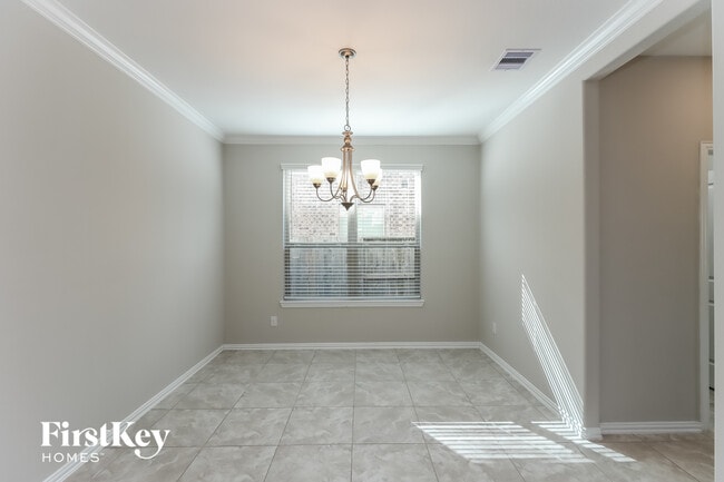 Photo - 6406 Wolf Run Dr