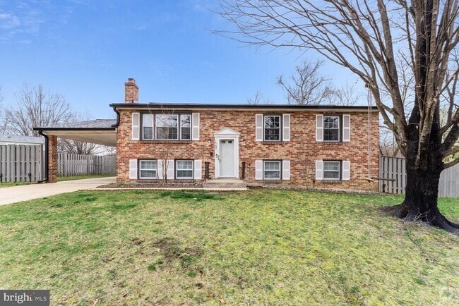 Building Photo - 1602 Lorelei Dr Rental