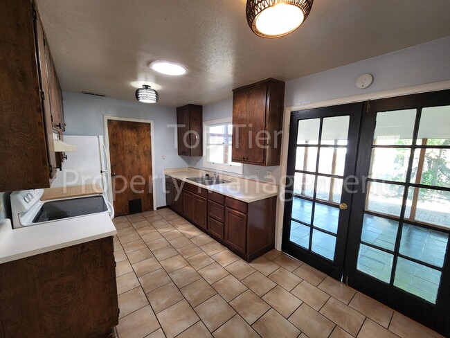 Photo - Cozy 2 Bed/1 Bath/ 816 Sqft House in Pleasant Hill available May 15th for lease!