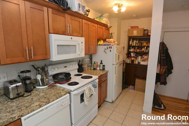Building Photo - 24 Ransom Rd Unit 6 Rental