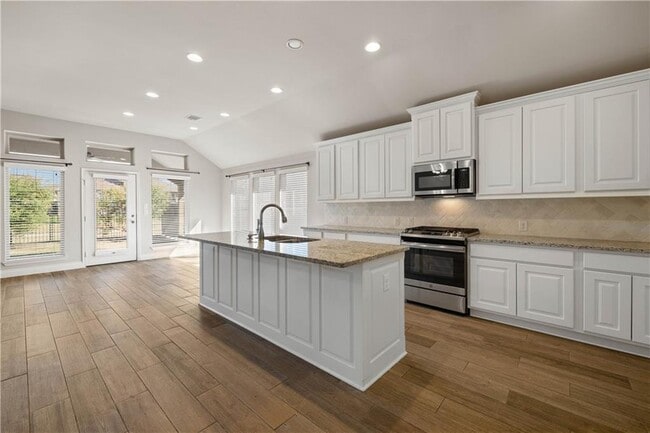 Photo - 421 Inspiration Dr