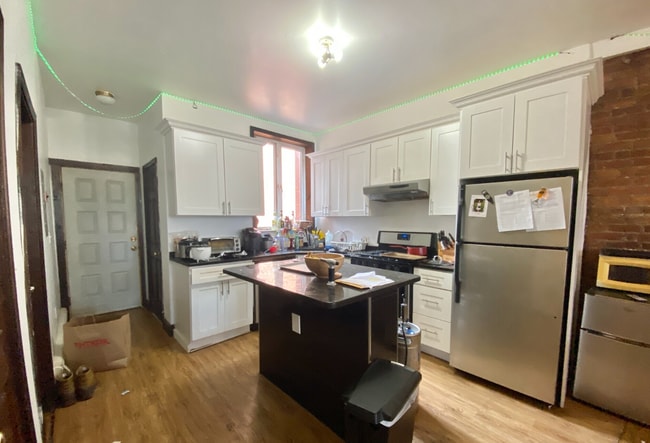 Photo - 526 Harvard St Unit 1