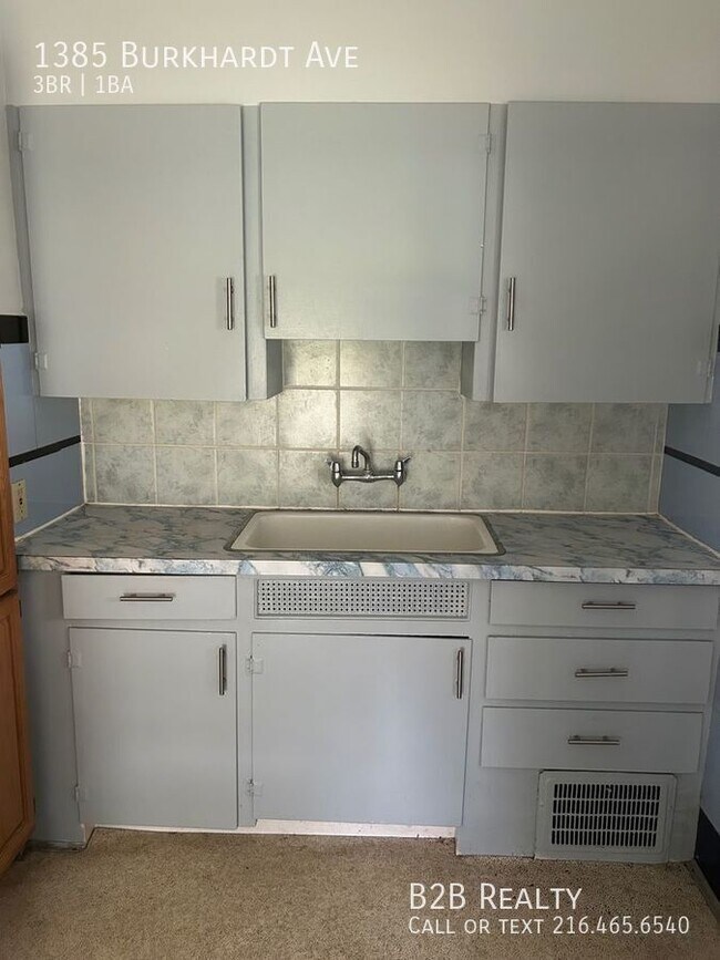 Photo - 1385 Burkhardt Ave