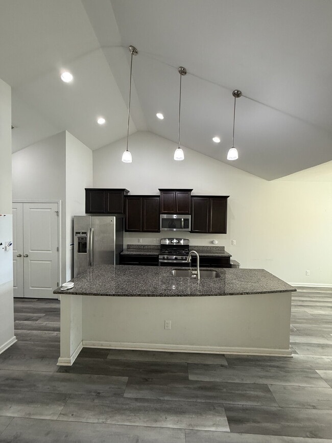 Photo - "Charming 3-Bedroom Beaufort Retreat in Picket Fences!!"