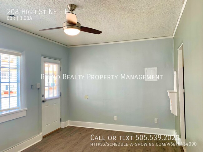 Photo - Welcome to Alhambra Court! Studio, 1 Bath! Unidad E