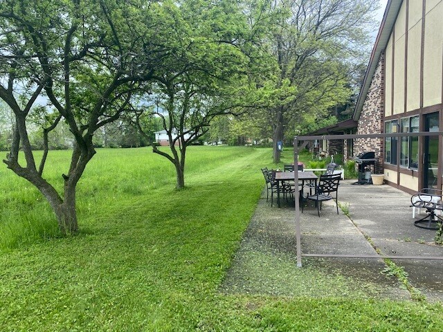 Croswell Country Manor - 62+ Senior Community