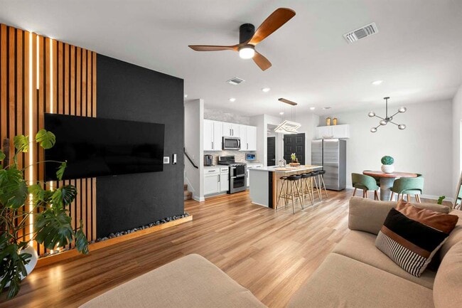 Building Photo - 8013 Mellencamp Dr