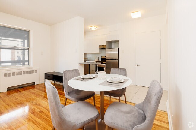 1BR 1BA 537SF Dining room - 1433 Rue Towers