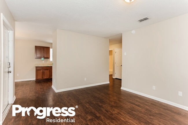 Photo - 3747 Peachtree St