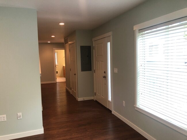 Photo - 805 NW Fisk St Unit 805