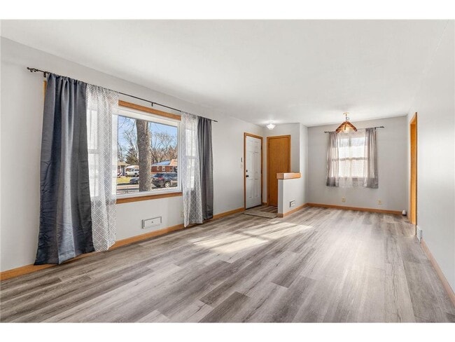 Photo - 7616 Xerxes Ave S