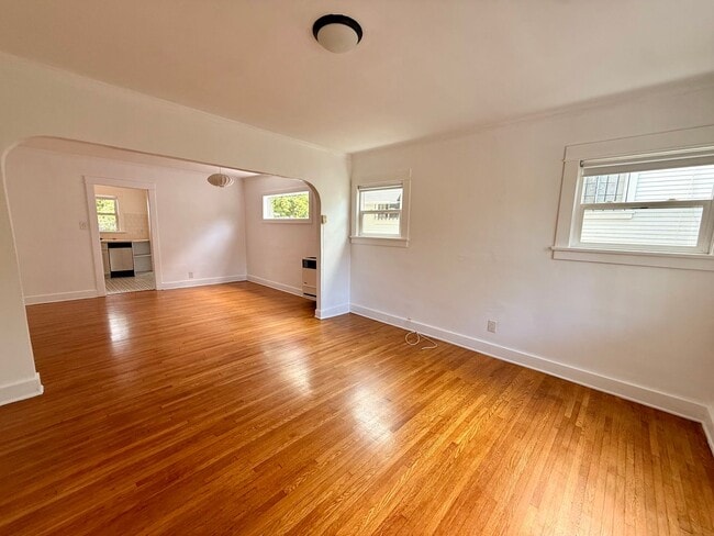 Building Photo - 2471 W Ave 32 Unit 2471 W Ave 32
