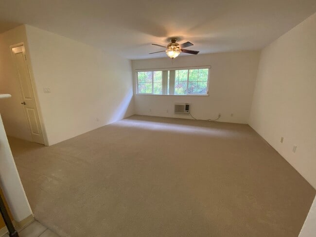 Photo - Lalea at Hawaii Kai -2 Bedroom, 2 Bathroom...