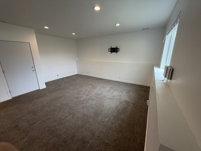 Photo - 5729 S 2400 W Unidad 1