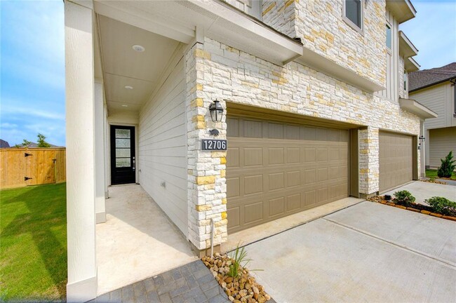 Photo - 12706 Maravillas Creek Dr Condo